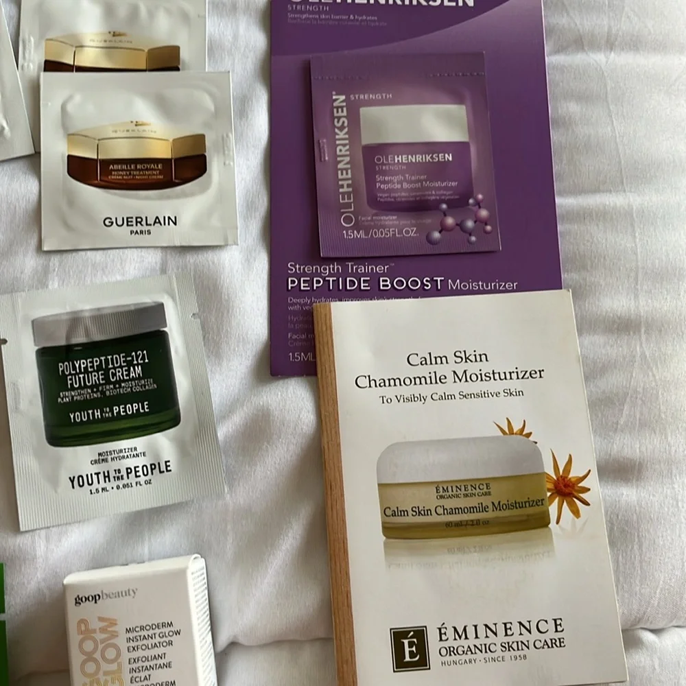 Deluxe Skincare Bundle 31-pc - Picture 9 of 10